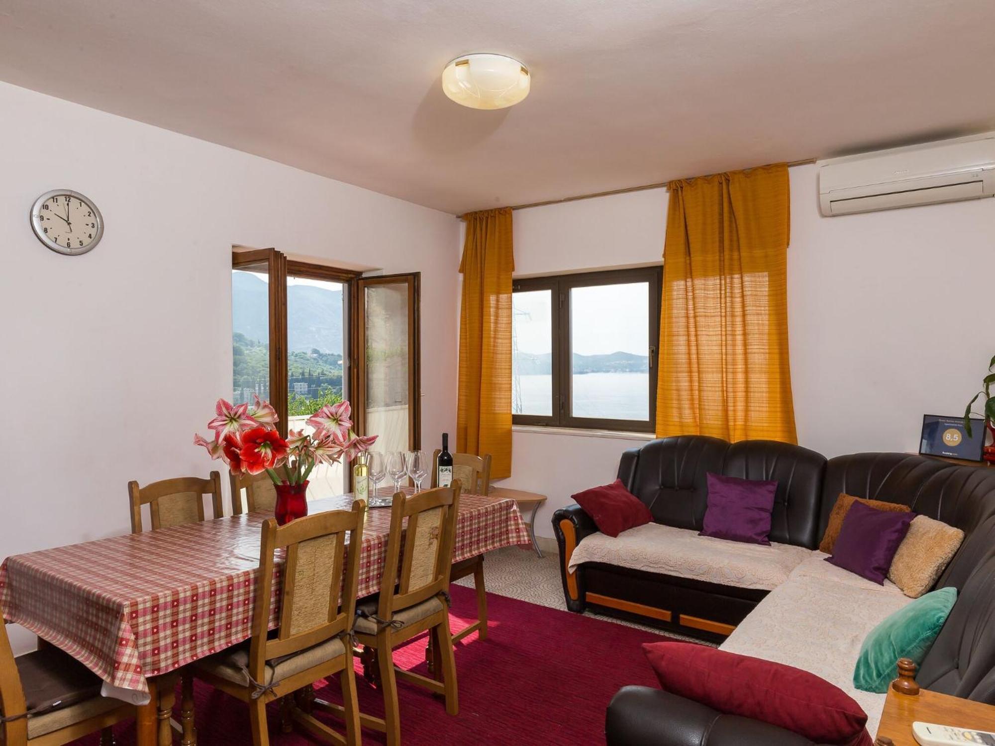Kisic-three Bedroom With Sea View *